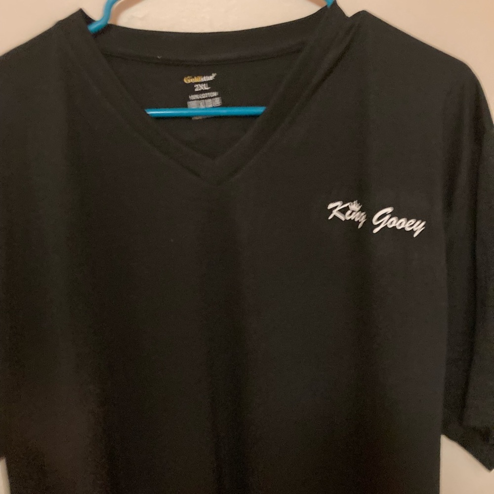 Black tee shirt/ king gooey/ savage life